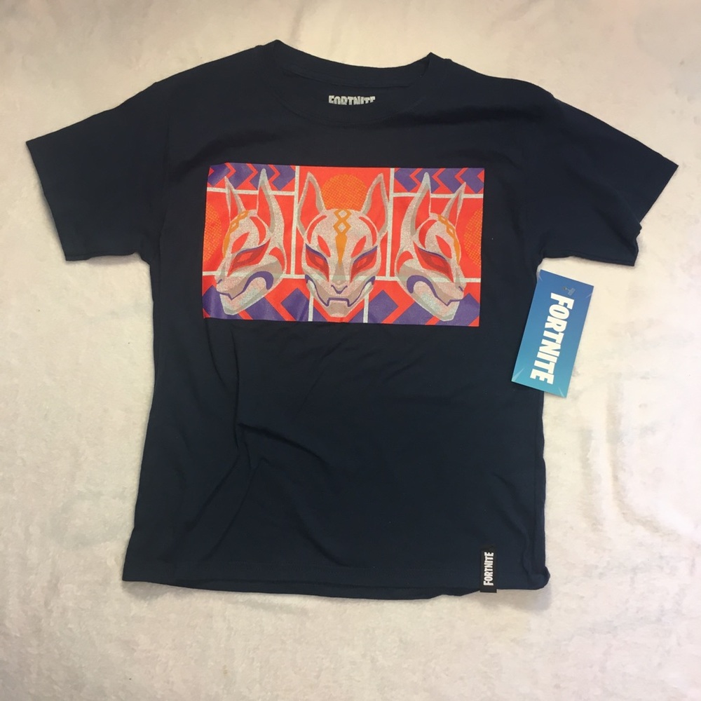 MWT Boys Fortnite T-shirt‎